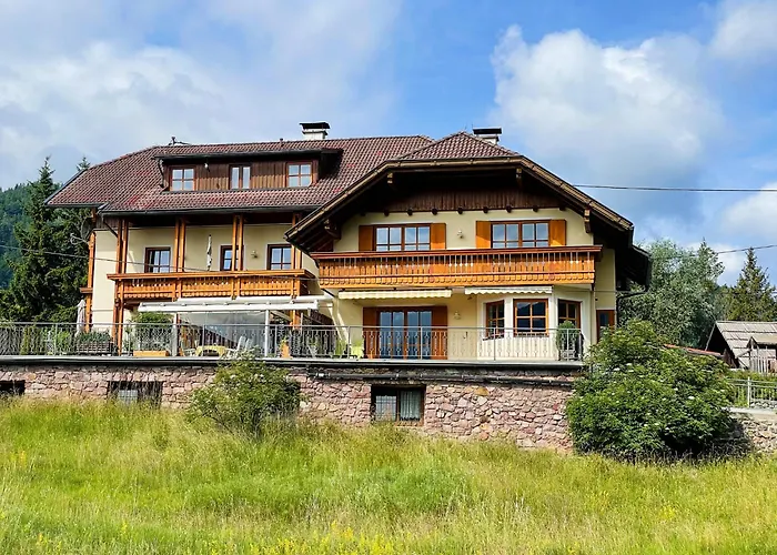 Helles Mit Seeblick 아파트 *