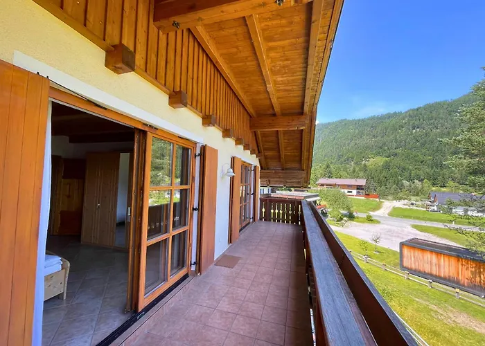 Helles Mit Seeblick *